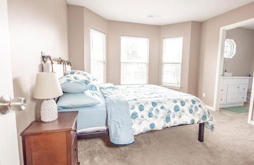 LUX - Downtown Oasis - Pool Table! Free Parking! - Foto 26