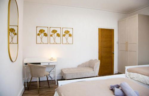 Entire Luxury Home in Old Trafford, next to MUFC - Foto 9