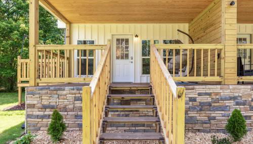 Cozy Villa Stay Gorgeous Views Unit C - Photo 3