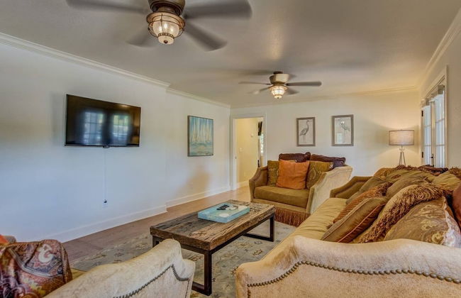 5BR Mnt Viewsdowntown Luxuryfirepit & RV Parking - Photo 35