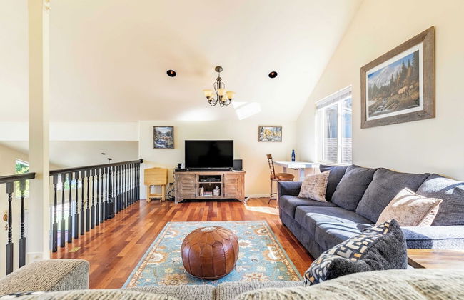 Harborview Getaway by Avantstay Walk to Beach - Photo 17