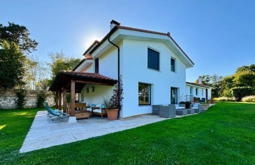 Maravillosa casa entre el Mar y la Montaña - Foto 1