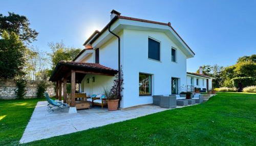 Maravillosa casa entre el Mar y la Montaña - Foto 1