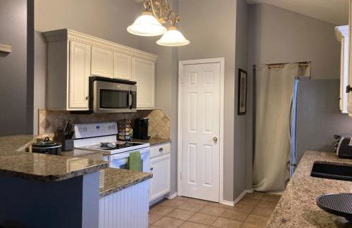 Adorable Home Away from Home - Foto 34