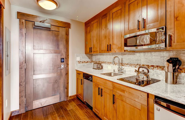 Trailhead Lodge - Photo 26