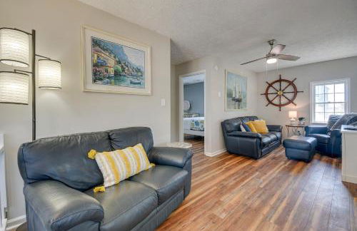 Walk to Water Coastal-Chic Home Near Myrtle Beach - Foto 13