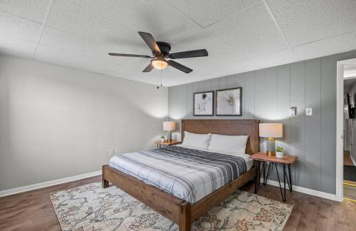 Bloomfield, Pittsburgh Bright and Spacious TWO Bedroom Apt with Free Parking - Foto 8