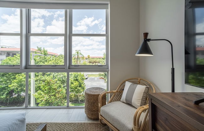 Tucker at Palmer Dadeland Miami - Photo 11