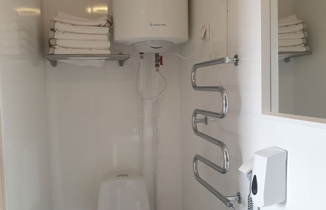 Black Beach Small Cottage - Photo 6