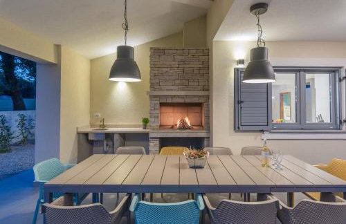 Villa Aurelia near Labin for 9 persons with heated 60 m2 pool, wellness & kids playground - Foto 7