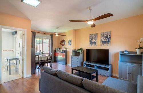 Adosado con vistas al mar desde la piscina con BBQ - Photo 4