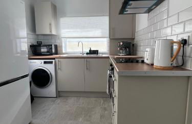 2025 Award Winner Liverpool Peach House - 4 Bedrooms - Foto 67