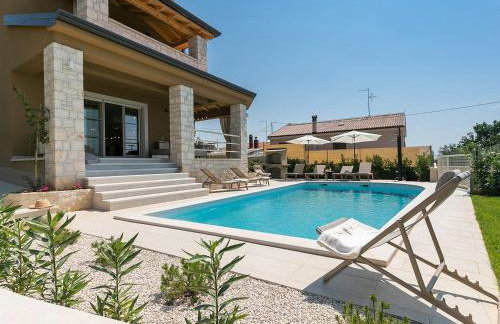 Traumhafte Villa mit beheizbarem Privatpool, Outdoor-Gym, Meerblick, in Umgebung von Weinbergen - Foto 38