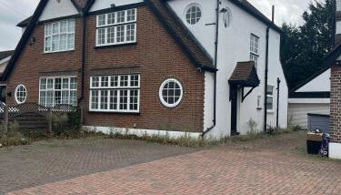 Cozy 3 bedroom house in Bromley - Foto 5