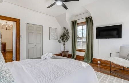 Noble Mansion 7 Bedrooms w Hot Tub Firepit & BBQ - Foto 50