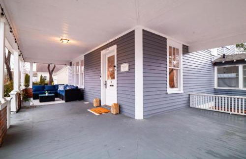 Roberson House Private Pool Walk to DT Sleeps 12 - Foto 22