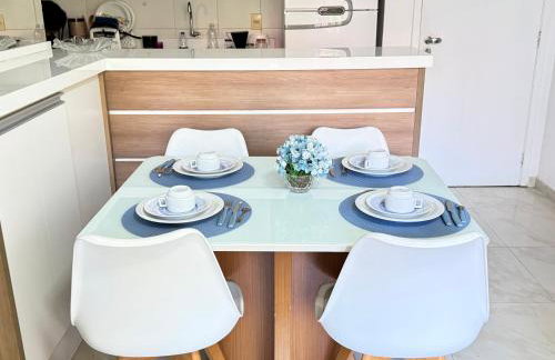 Apto completo com ar, piscina 2 quartos - Foto 2