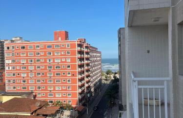 Lindo e aconchegante apto a 50m da praia - Foto 3