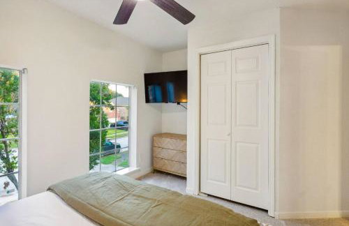 Cypress 5 Bedroom Retreat with Hot Tub, Firepit and Game Tables! Pet Friendly - Foto 4