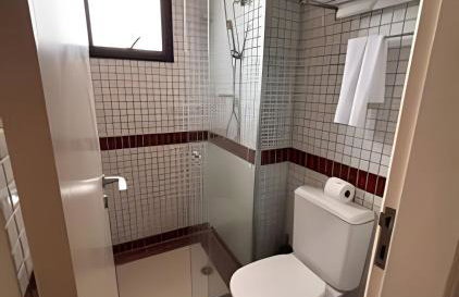 Flat ótima localização com vaga - Foto 30