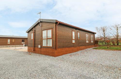 Avonal Lodge 24 - Photo 2