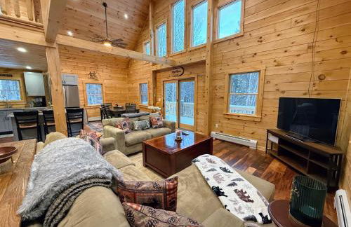 2S New log cabin in Bethlehem - privacy, firepit, great location! - Photo 7
