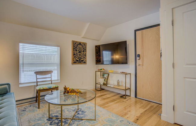 1BR Downtown Urbanitydining, Drink, Cafes & Escape - Photo 10