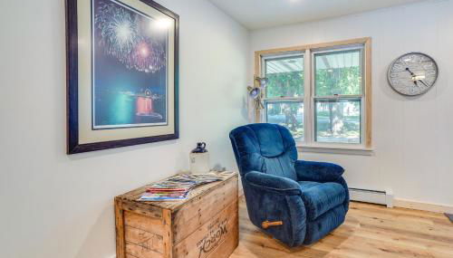 Waterfront Spirit Lake Vacation Rental with Dock! - Foto 5