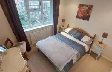 Beautiful Modern Cottage in Beaconsfield 3 bed - Foto 15