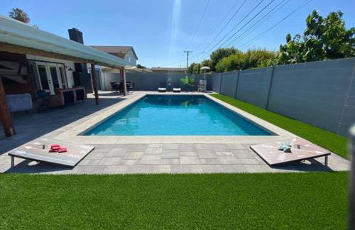 Huntington Beach, AC, Pool, Hot Tub, Detached Office, Close to Beach, Outside Entertaining Area - Photo 17