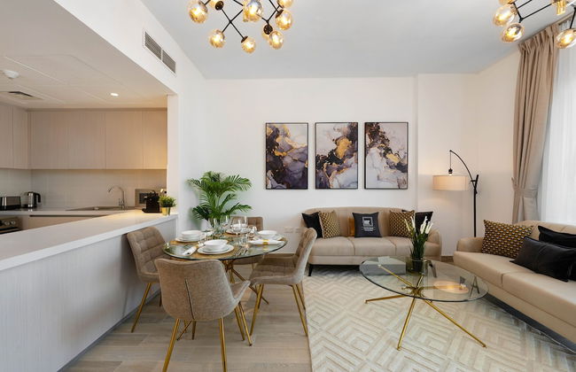 Maison Privee - Chic Apt on Yas Island cls to ALL Main Attractions - Photo 1