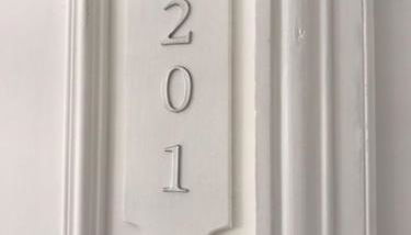 LAZARE Maison de Maître , appartements de standing avec parking privatif à seulement 7 minutes à pied du centre historique de Béziers - Foto 2