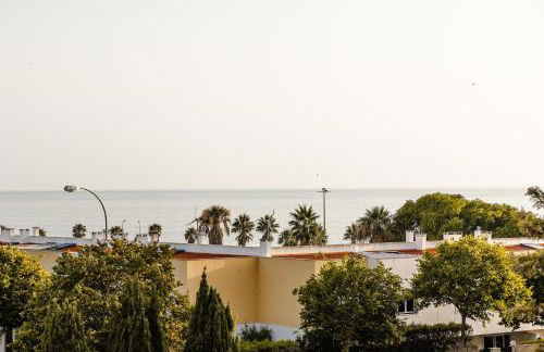 Lux Apt in Priv Condo with Pool, near Beach, Parking & Easy Access to Lisbon - Foto 44