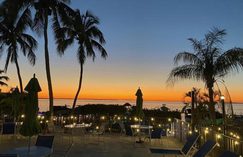 Moon Bay Condo, Paradise Found! Heated pool, boat slip, resort amenities and concierge services available! - Foto 26