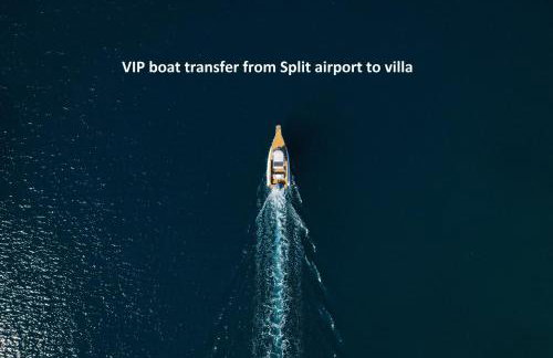 VILLA PHILIPPA - luxurious five-room villa - idyllic location - first row to the sea - spectacular view of the sea bay - unforgettable sunsets - 15 minutes from Supetar ferry port - free parking - private heated pool - Foto 39