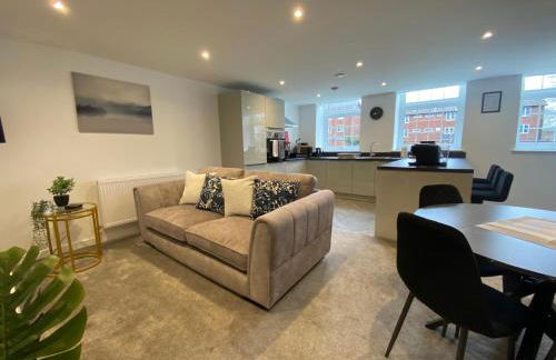 2-Bedroom Contractor Stay - Gated Parking & Fast WiFi - Photo 41