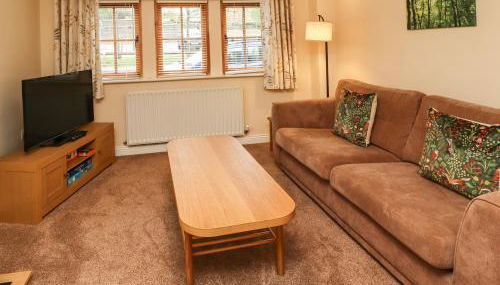 Stewart House - Photo 2