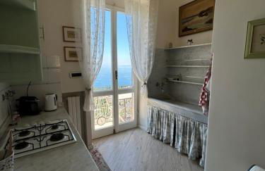 La casa di sotto by PortofinoVacanze - Foto 78