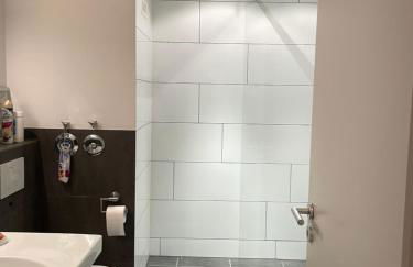 Messe- und Ferienwohnung mit Dachterrasse am Fluss - Foto 13