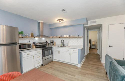 Sojourn's Harborage Jellyfish Suite Near Beach - Photo 15