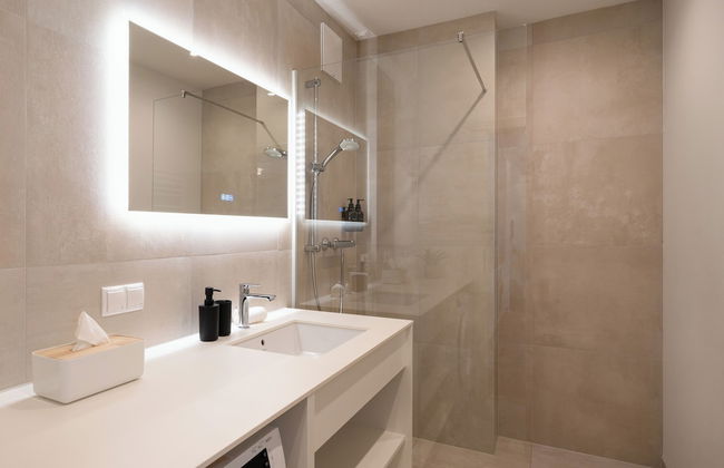 Vienna Heights Premium Apartments - Photo 20