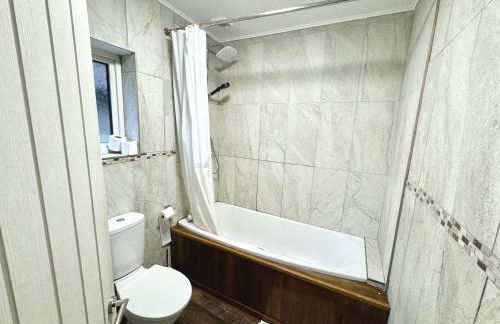 Detached 4Beds - Windsor Heathrow & London Access - Foto 8