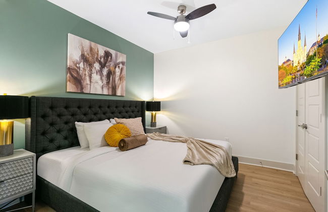 Modern Condos in California Building by Hosteeva - Foto 15