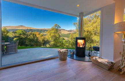 The Tractor Shed- Elevated Hot Tub with Loch Views - Foto 1