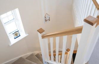 Stylish 3 bed house in Bedford perfect for Contractors and families - Foto 5