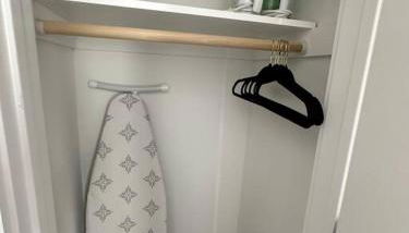 Comfy NJ 2BR Close to Airport, Dream Mall & NYC - Foto 3