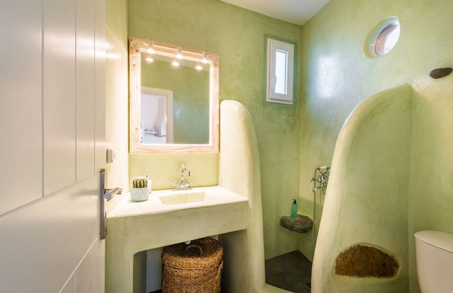 Klimata House - Private Hot Tub Pool & BBQ Villa - Photo 27