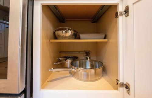 Charming Garden Cottage- steps to historic Old Town Half Moon Bay - Foto 32