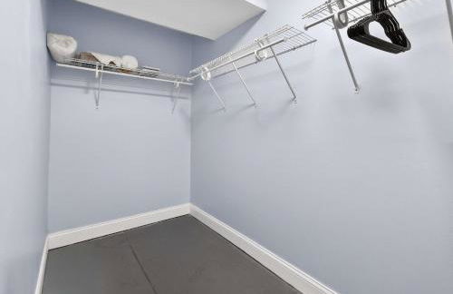 Stylish City Oasis ABODEbucks - Foto 39