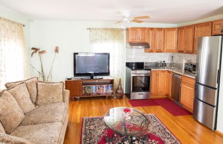 Modern Beautiful Apartment-5 Beds-Full Kitchen-Parking-Super Clean-Great for Groups - Foto 3